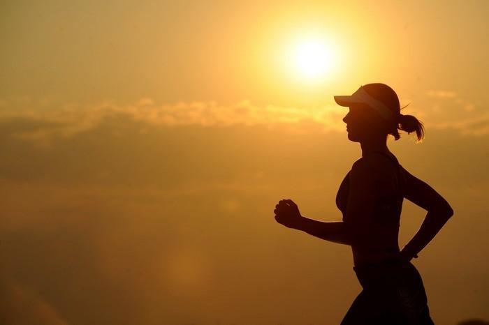 Correr faz tão bem para seu cérebro quanto meditar, segundo a ciência