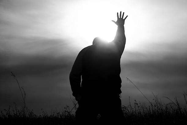 Oração para curar depressão: faça sempre que precisar e renove sua fé